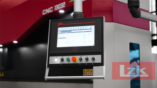 CNC Automatic Press Brake Machine 130tonx3200mm